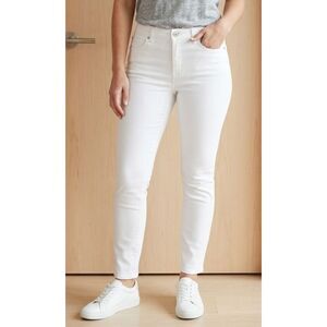 I.N.C. International Concepts White Skinny Jeans Size 6 EUC